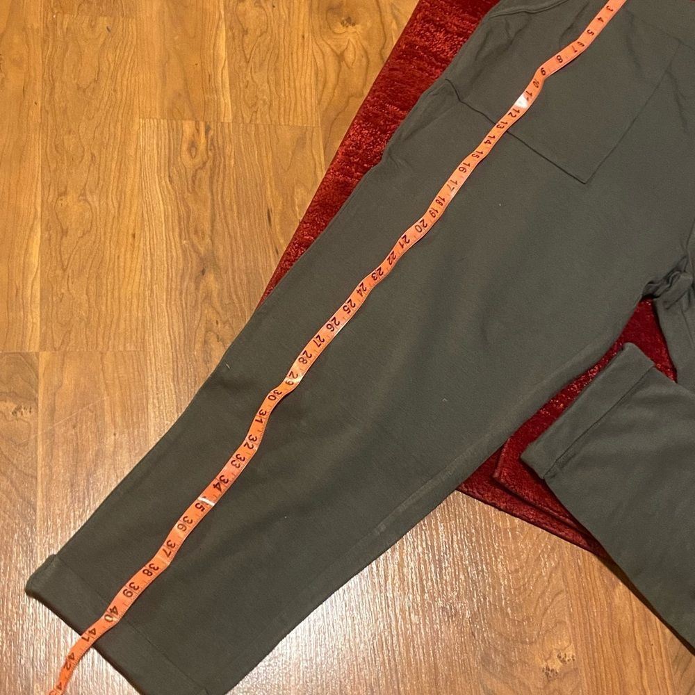 Sold - Picture 3 of 12